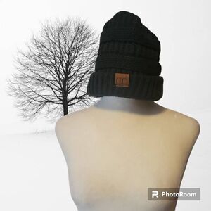 C.C EXCLUSIVES - Black - One Size Women's Stocking Cap